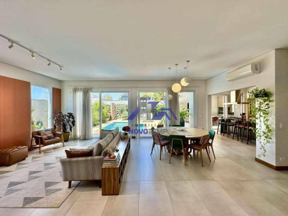Imagem Casa com 4 Quartos à Venda, 345 m² em Granja Viana - Carapicuíba Imagem Casa com 4 Quartos à Venda, 345 m² em Granja Viana - Carapicuíba