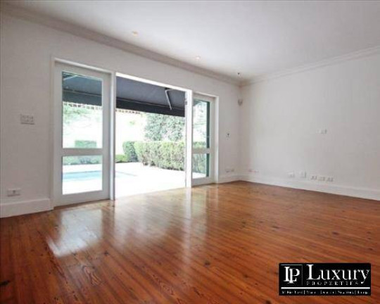 Imagem Casa com 4 Quartos à Venda, 355 m² em Alto De Pinheiros - São Paulo Imagem Casa com 4 Quartos à Venda, 355 m² em Alto De Pinheiros - São Paulo