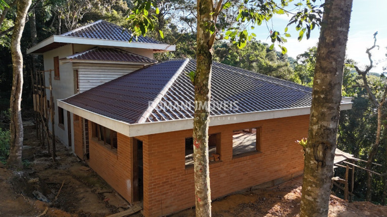 Imagem Casa com 4 Quartos à Venda, 248 m² em Região Do Alto Da Boa Vista - Campos Do Jordão Imagem Casa com 4 Quartos à Venda, 248 m² em Região Do Alto Da Boa Vista - Campos Do Jordão