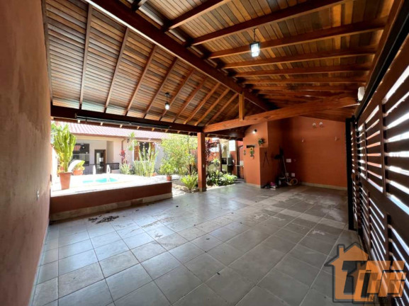 Imagem Casa com 3 Quartos à Venda, 300 m² em Toninhas - Ubatuba Imagem Casa com 3 Quartos à Venda, 300 m² em Toninhas - Ubatuba
