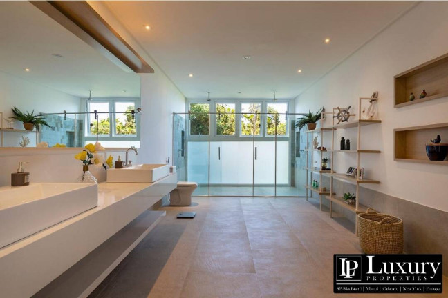 Imagem Casa de Condomínio com 8 Quartos à Venda, em Arraial D'ajuda - Porto Seguro Imagem Casa de Condomínio com 8 Quartos à Venda, em Arraial D'ajuda - Porto Seguro