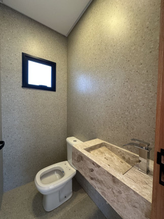 Imagem Casa com 3 Quartos à Venda, 177 m² em Setor Três Marias - Goiânia Imagem Casa com 3 Quartos à Venda, 177 m² em Setor Três Marias - Goiânia