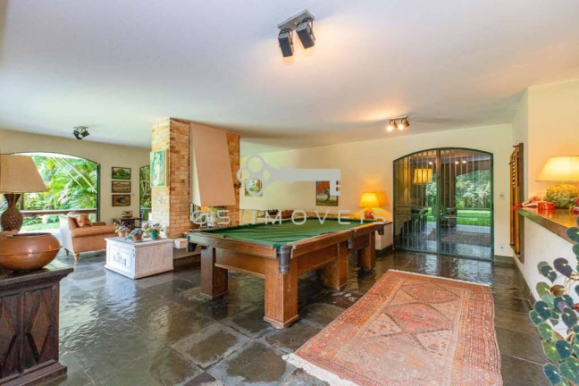 Imagem Casa com 6 Quartos à Venda, em Parque Silvino Pereira - Cotia Imagem Casa com 6 Quartos à Venda, em Parque Silvino Pereira - Cotia