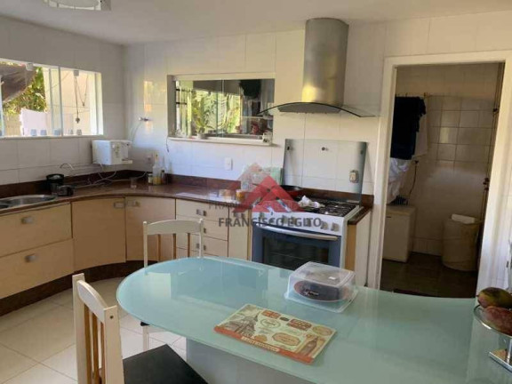 Imagem Casa com 4 Quartos à Venda, 360 m² em Itaipu - Niterói Imagem Casa com 4 Quartos à Venda, 360 m² em Itaipu - Niterói