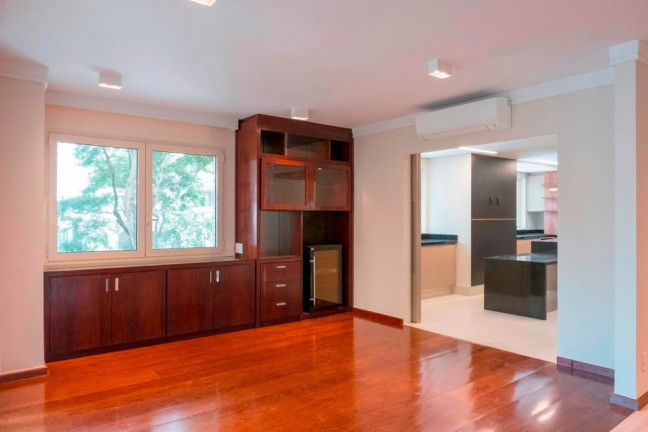 Imagem Imóvel com 3 Quartos à Venda, 306 m² em Jardim Paulistano - São Paulo Imagem Imóvel com 3 Quartos à Venda, 306 m² em Jardim Paulistano - São Paulo