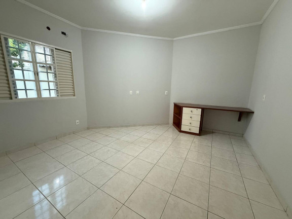 Imagem Sobrado com 5 Quartos à Venda, 600 m² em Jardim Califórnia - Cuiabá Imagem Sobrado com 5 Quartos à Venda, 600 m² em Jardim Califórnia - Cuiabá