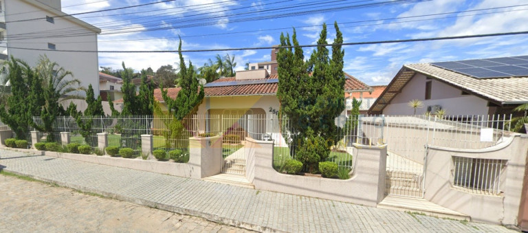 Imagem Casa com 4 Quartos à Venda, 386 m² em Escola Agrícola - Blumenau Imagem Casa com 4 Quartos à Venda, 386 m² em Escola Agrícola - Blumenau