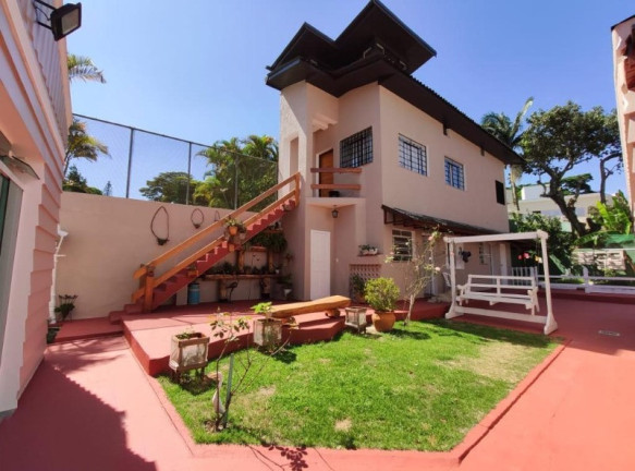 Imagem Casa com 6 Quartos à Venda, 450 m² em Interlagos - São Paulo Imagem Casa com 6 Quartos à Venda, 450 m² em Interlagos - São Paulo
