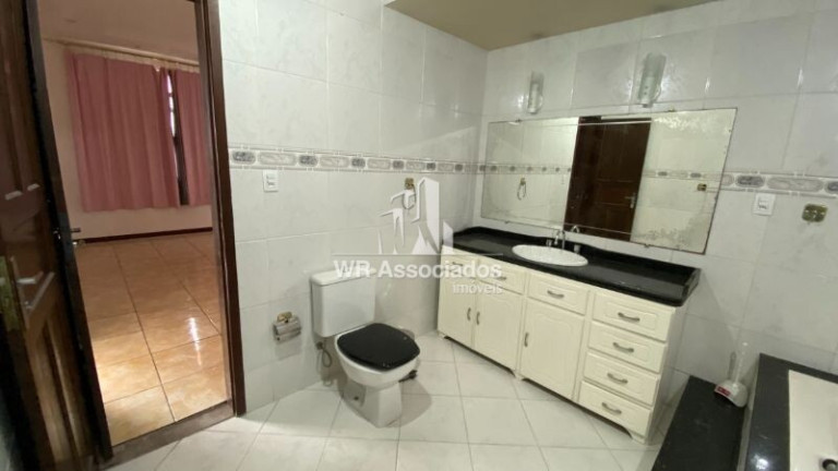 Imagem Casa com 4 Quartos à Venda, 480 m² Imagem Casa com 4 Quartos à Venda, 480 m²