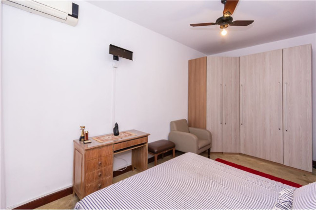 Imagem Casa de Condomínio com 3 Quartos à Venda, 292 m² em Bela Vista - Porto Alegre