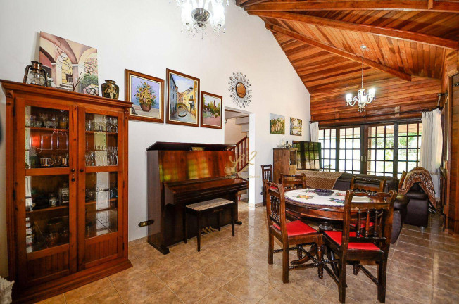 Imagem Casa com 3 Quartos à Venda, 220 m² em Abranches - Curitiba Imagem Casa com 3 Quartos à Venda, 220 m² em Abranches - Curitiba