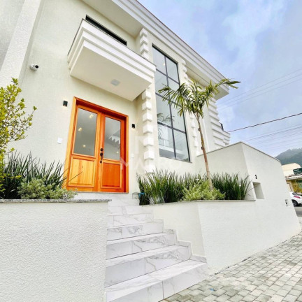 Imagem Casa com 3 Quartos à Venda, 136 m² em Jaraguá Esquerdo - Jaraguá Do Sul Imagem Casa com 3 Quartos à Venda, 136 m² em Jaraguá Esquerdo - Jaraguá Do Sul