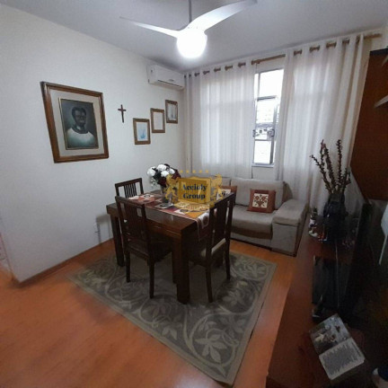 Imagem Imóvel com 2 Quartos à Venda, 60 m² em Icaraí - Niterói Imagem Imóvel com 2 Quartos à Venda, 60 m² em Icaraí - Niterói