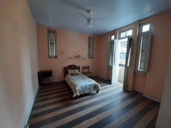 Imagem Casa com 4 Quartos à Venda, em Barra - Salvador Imagem Casa com 4 Quartos à Venda, em Barra - Salvador