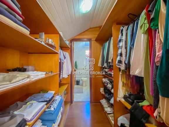 Imagem Casa com 4 Quartos à Venda, 158 m² em São Pedro - Teresópolis Imagem Casa com 4 Quartos à Venda, 158 m² em São Pedro - Teresópolis
