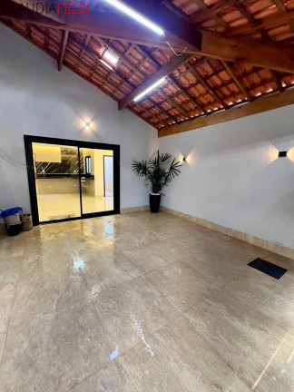 Imagem Casa com 3 Quartos à Venda, 110 m² em Tupi - Praia Grande Imagem Casa com 3 Quartos à Venda, 110 m² em Tupi - Praia Grande