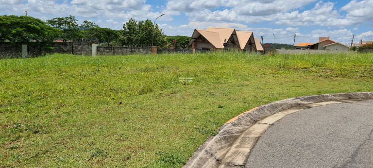 Imagem Imóvel à Venda, 1.296 m² em Caxambu - Jundiaí Imagem Imóvel à Venda, 1.296 m² em Caxambu - Jundiaí