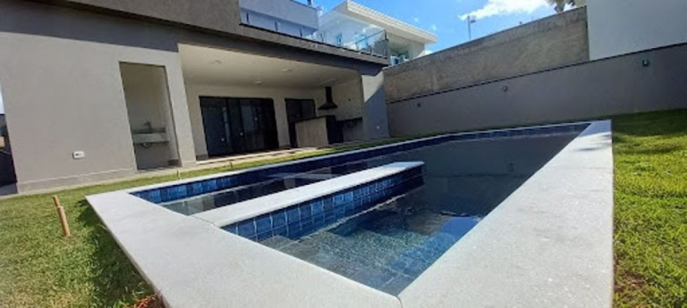 Imagem Casa com 4 Quartos à Venda, 304 m² em Condomínio Figueira Garden - Atibaia Imagem Casa com 4 Quartos à Venda, 304 m² em Condomínio Figueira Garden - Atibaia