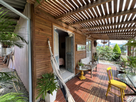 Imagem Casa com 5 Quartos à Venda, 100 m² em Barra Da Lagoa - Florianópolis Imagem Casa com 5 Quartos à Venda, 100 m² em Barra Da Lagoa - Florianópolis