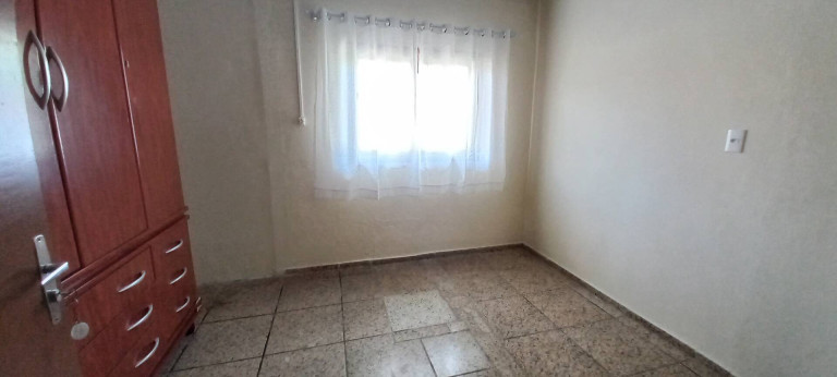 Imagem Casa com 3 Quartos à Venda, 136 m² em Glória - Joinville Imagem Casa com 3 Quartos à Venda, 136 m² em Glória - Joinville