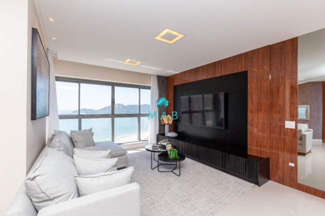 Imagem Apartamento com 4 Quartos à Venda, 218 m² em Centro - Balneário Camboriú