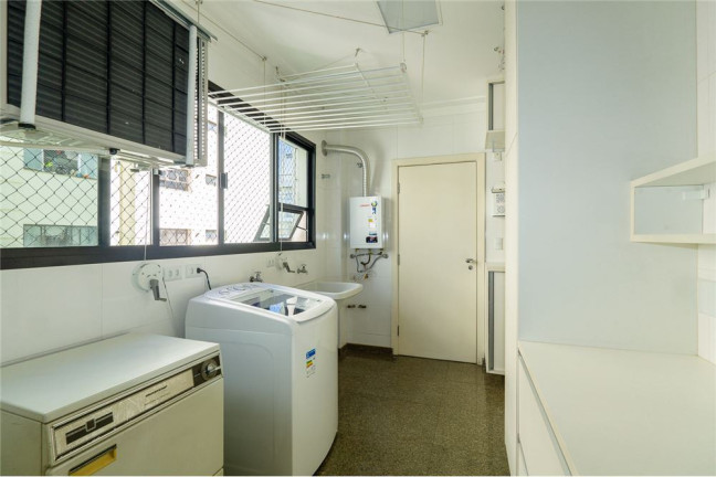 Imagem Imóvel com 3 Quartos à Venda,  em Campo Belo - São Paulo