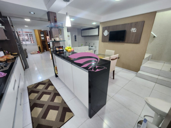 Imagem Casa com 4 Quartos à Venda, 120 m² em Alto Boqueirão - Curitiba Imagem Casa com 4 Quartos à Venda, 120 m² em Alto Boqueirão - Curitiba