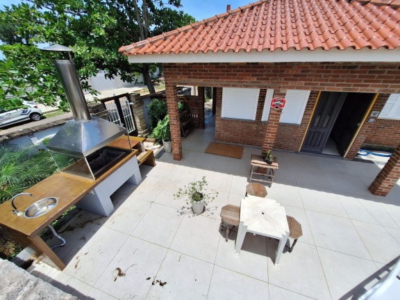 Imagem Casa com 3 Quartos à Venda, 126 m² em Centenário - Torres Imagem Casa com 3 Quartos à Venda, 126 m² em Centenário - Torres