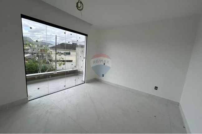 Imagem Casa de Condomínio com 5 Quartos à Venda, 200 m² em Vargem Pequena - Rio De Janeiro