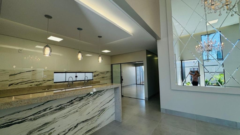 Imagem Casa com 3 Quartos à Venda, 173 m² em Residencial Porto Seguro - Goiânia Imagem Casa com 3 Quartos à Venda, 173 m² em Residencial Porto Seguro - Goiânia