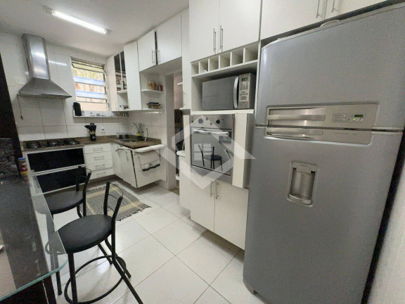 Imagem Apartamento com 2 Quartos à Venda, 70 m² em Copacabana - Rio De Janeiro Imagem Apartamento com 2 Quartos à Venda, 70 m² em Copacabana - Rio De Janeiro