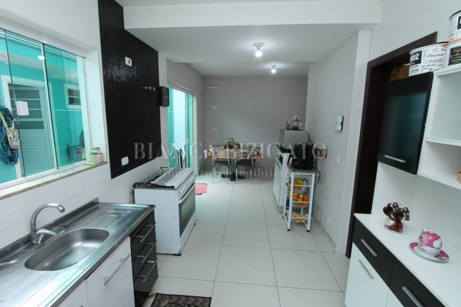 Imagem Sobrado com 3 Quartos à Venda, 185 m² em Loteamento Marinoni - Almirante Tamandaré Imagem Sobrado com 3 Quartos à Venda, 185 m² em Loteamento Marinoni - Almirante Tamandaré