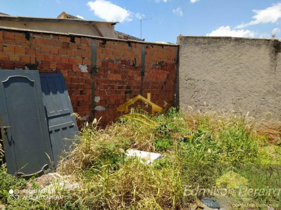 Imagem Casa com 3 Quartos à Venda, 100 m² em Conjunto Habitacional Alexandre Urbanas - Londrina