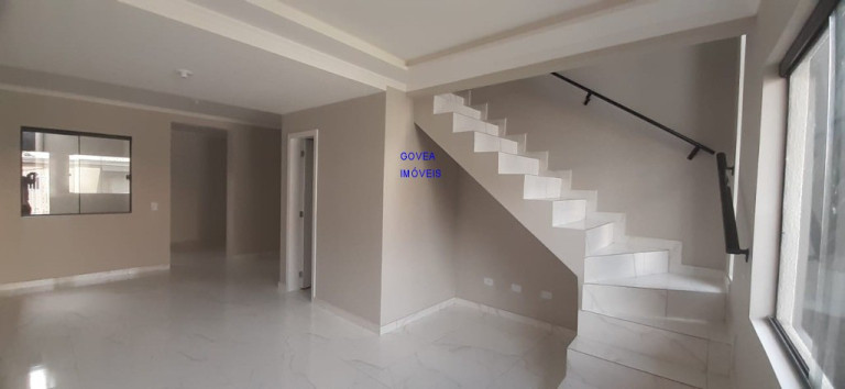 Imagem Sobrado com 3 Quartos à Venda, 72 m² em Ganchinho - Curitiba