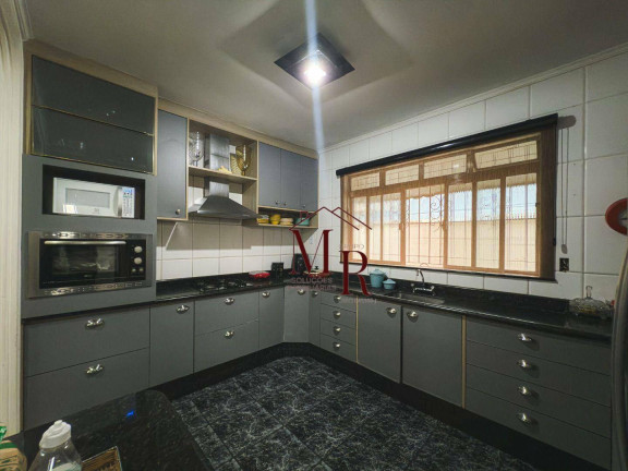 Imagem Casa com 4 Quartos à Venda, 288 m² em Canto Do Forte - Praia Grande Imagem Casa com 4 Quartos à Venda, 288 m² em Canto Do Forte - Praia Grande