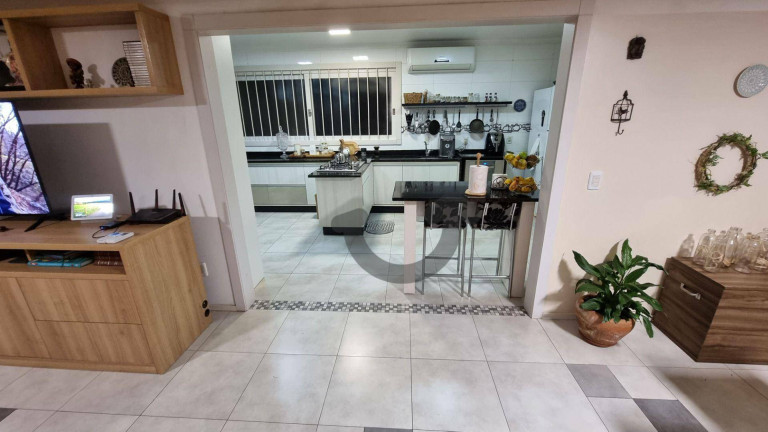 Imagem Casa com 3 Quartos à Venda, 438 m² em João Alves - Santa Cruz Do Sul Imagem Casa com 3 Quartos à Venda, 438 m² em João Alves - Santa Cruz Do Sul