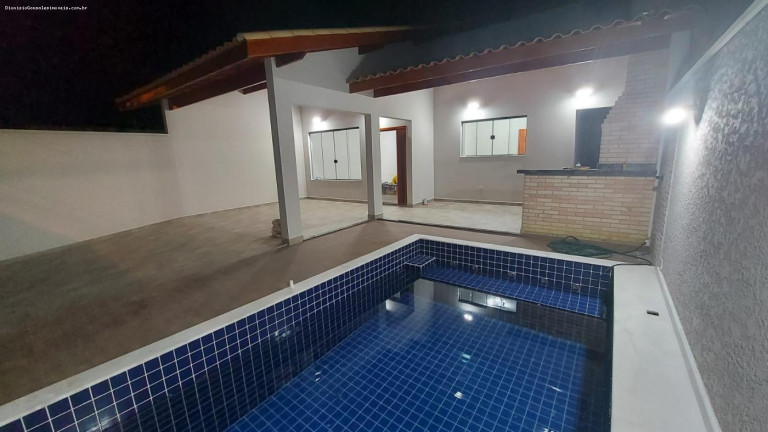 Imagem Casa com 3 Quartos à Venda, 130 m² em Balneário Oásis - Peruíbe