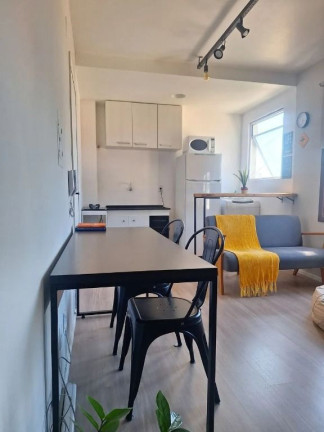 Imagem Imóvel com 1 Quarto à Venda, 32 m² em Azenha - Porto Alegre Imagem Imóvel com 1 Quarto à Venda, 32 m² em Azenha - Porto Alegre