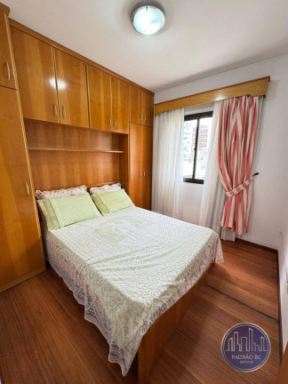 Imagem Apartamento com 3 Quartos para Alugar, 90 m² em Centro - Balneário Camboriú