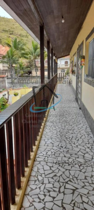 Imagem Sobrado com 6 Quartos à Venda, em Martim De Sá - Caraguatatuba Imagem Sobrado com 6 Quartos à Venda, em Martim De Sá - Caraguatatuba