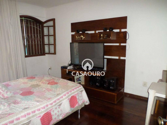 Imagem Casa com 5 Quartos à Venda, 300 m² em Santa Tereza - Belo Horizonte Imagem Casa com 5 Quartos à Venda, 300 m² em Santa Tereza - Belo Horizonte