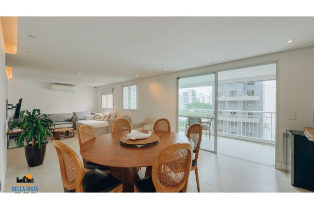 Imagem Apartamento com 3 Quartos à Venda,  em Moema - São Paulo