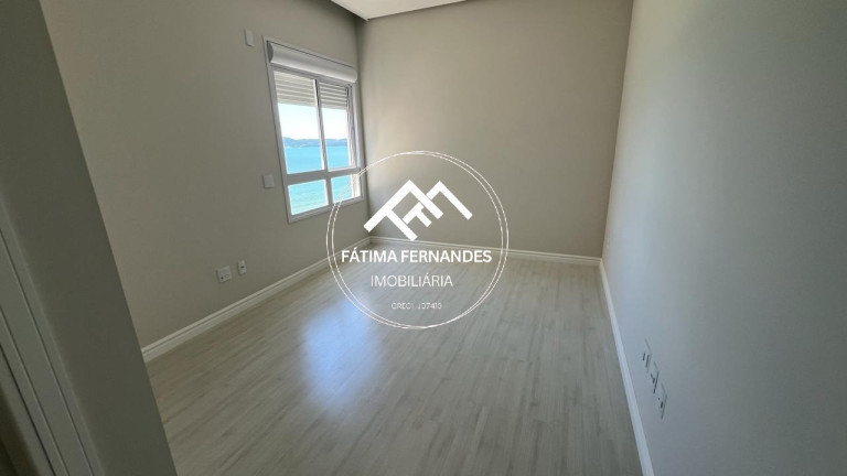 Imagem Apartamento com 4 Quartos à Venda, 175 m² em Meia Praia - Itapema Imagem Apartamento com 4 Quartos à Venda, 175 m² em Meia Praia - Itapema