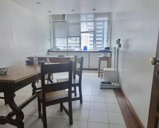 Imagem Apartamento com 1 Quarto à Venda, 45 m² em Copacabana - Rio De Janeiro