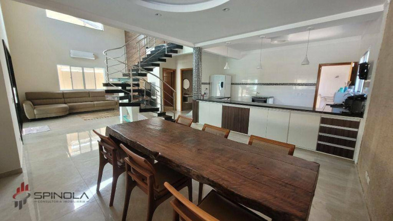 Imagem Sobrado com 5 Quartos à Venda, 262 m² em Balneário Flórida - Praia Grande Imagem Sobrado com 5 Quartos à Venda, 262 m² em Balneário Flórida - Praia Grande