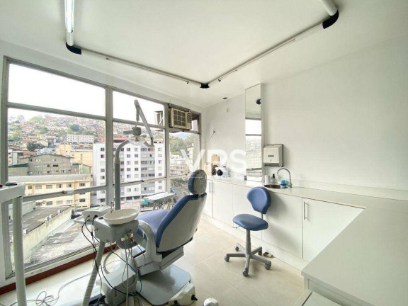 Imagem Sala Comercial à Venda, 234 m² em Várzea - Teresópolis Imagem Sala Comercial à Venda, 234 m² em Várzea - Teresópolis