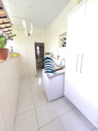 Imagem Casa com 5 Quartos à Venda, 397 m² em Buraquinho - Lauro De Freitas Imagem Casa com 5 Quartos à Venda, 397 m² em Buraquinho - Lauro De Freitas