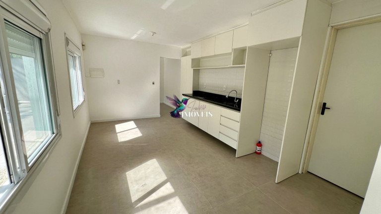 Imagem Casa com 2 Quartos à Venda, 110 m² em Vila Nova - Novo Hamburgo Imagem Casa com 2 Quartos à Venda, 110 m² em Vila Nova - Novo Hamburgo