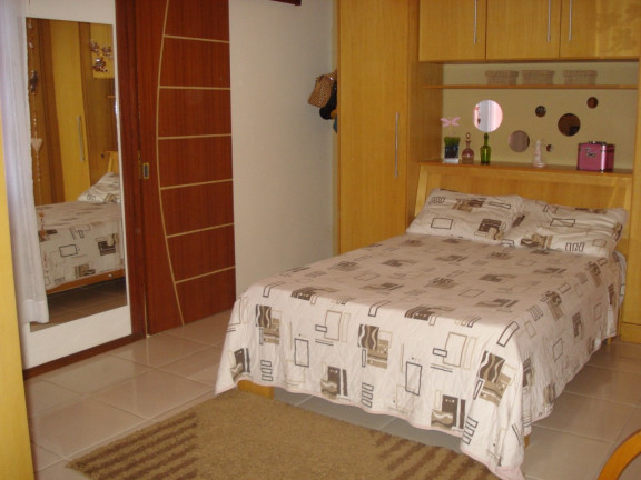 Imagem Imóvel com 2 Quartos à Venda, em Campo Novo - Porto Alegre Imagem Imóvel com 2 Quartos à Venda, em Campo Novo - Porto Alegre