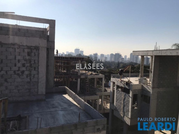 Imagem Imóvel com 4 Quartos à Venda, 800 m² em Alto Da Boa Vista - São Paulo Imagem Imóvel com 4 Quartos à Venda, 800 m² em Alto Da Boa Vista - São Paulo
